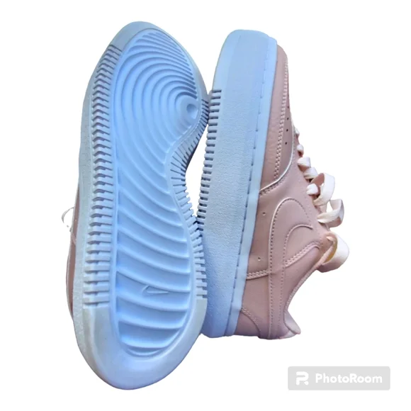 Nike Women's Athletic Shoes in Pink and White - Picture 6 of 10